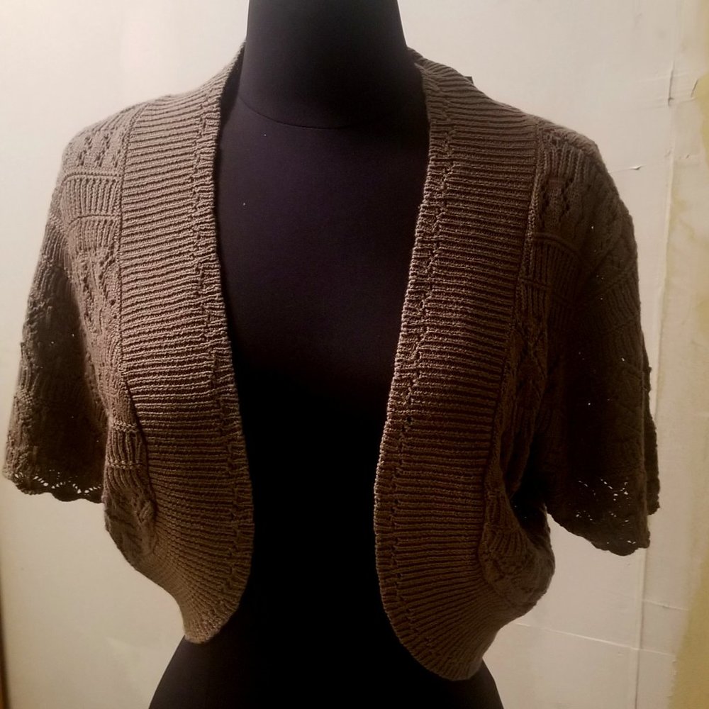 Shrug - New Boutique
